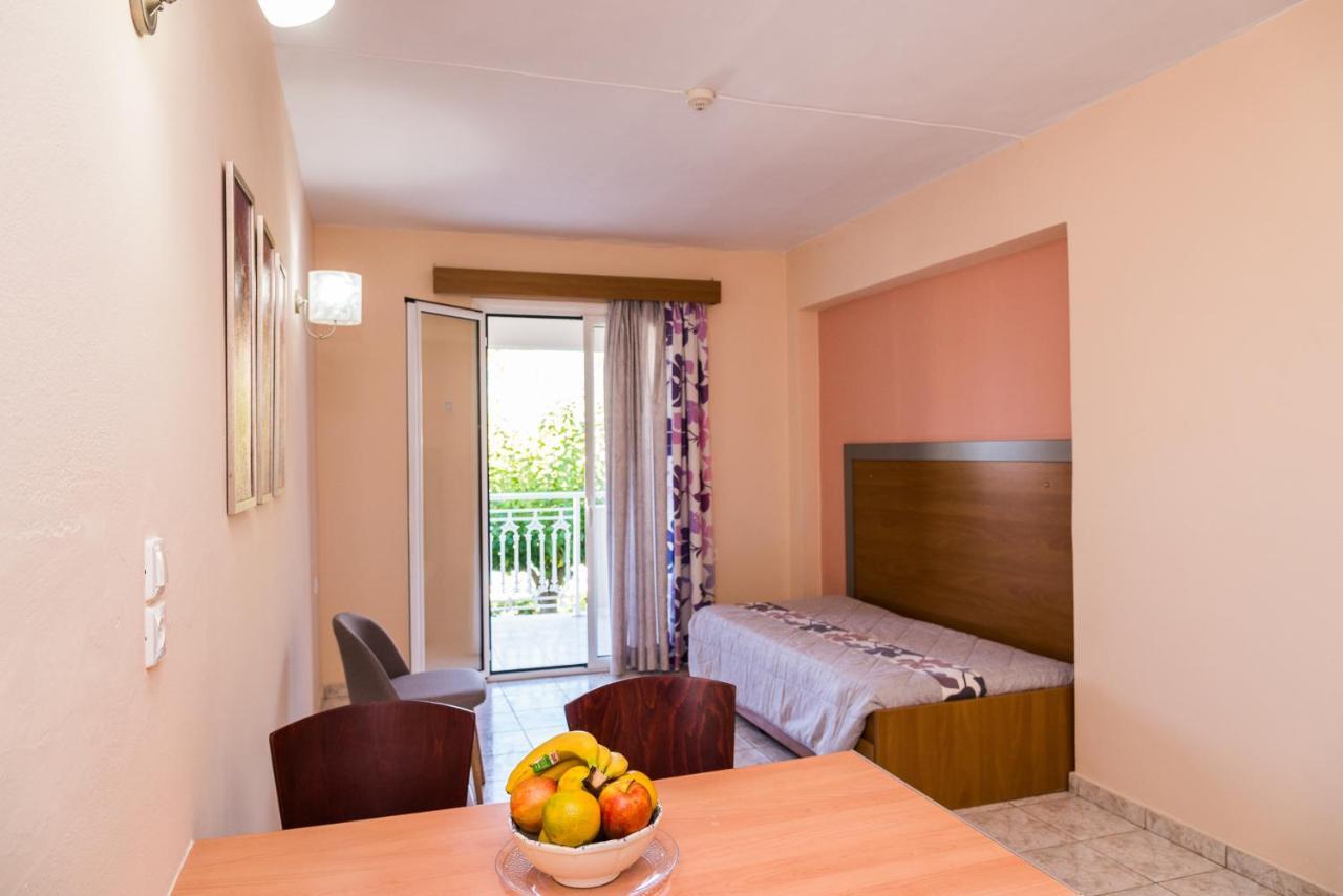 Hotel Macedonia à Kalamákion Extérieur photo