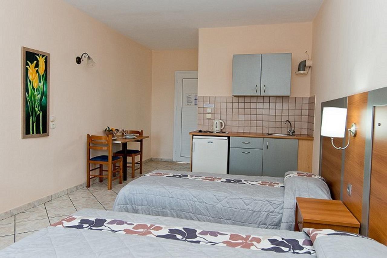 Hotel Macedonia à Kalamákion Extérieur photo